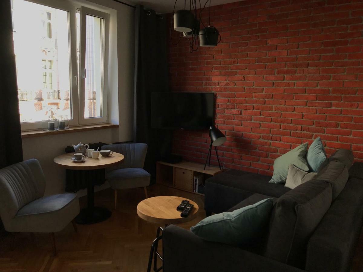 Hoża Apartament *